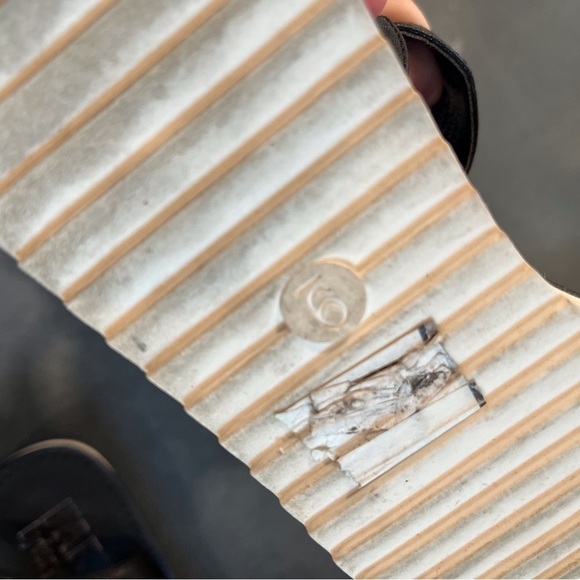 FarylRobin sz 9 Somaria black Ankle Strap Buckle Sandal - Picture 11 of 13